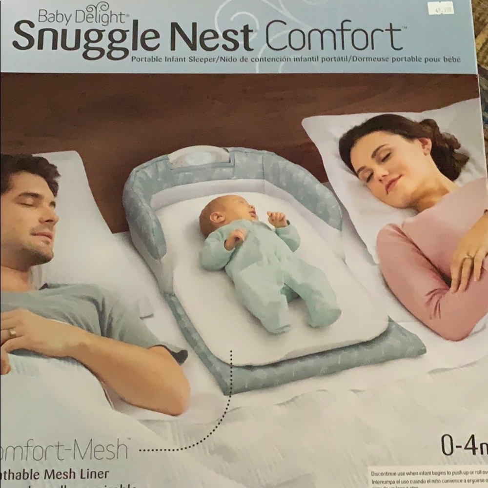 Snuggle nest for infants 0-4m